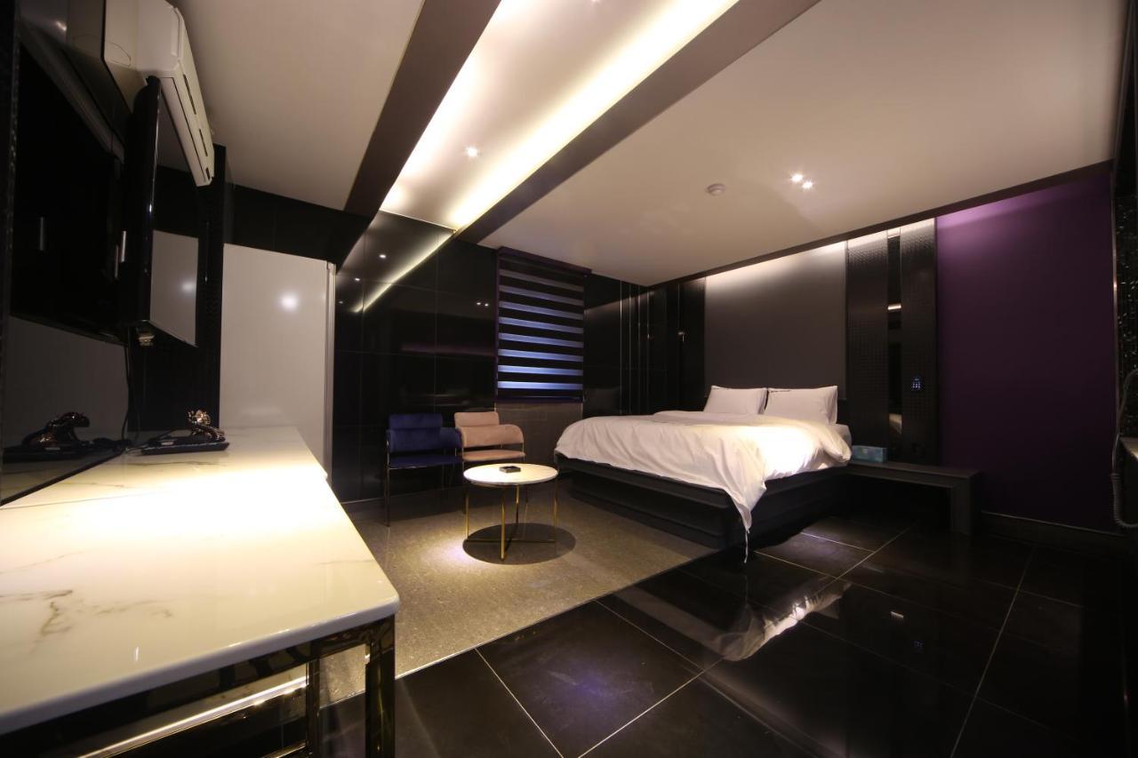 Hotel Yeogiatte Daegu Station Buitenkant foto