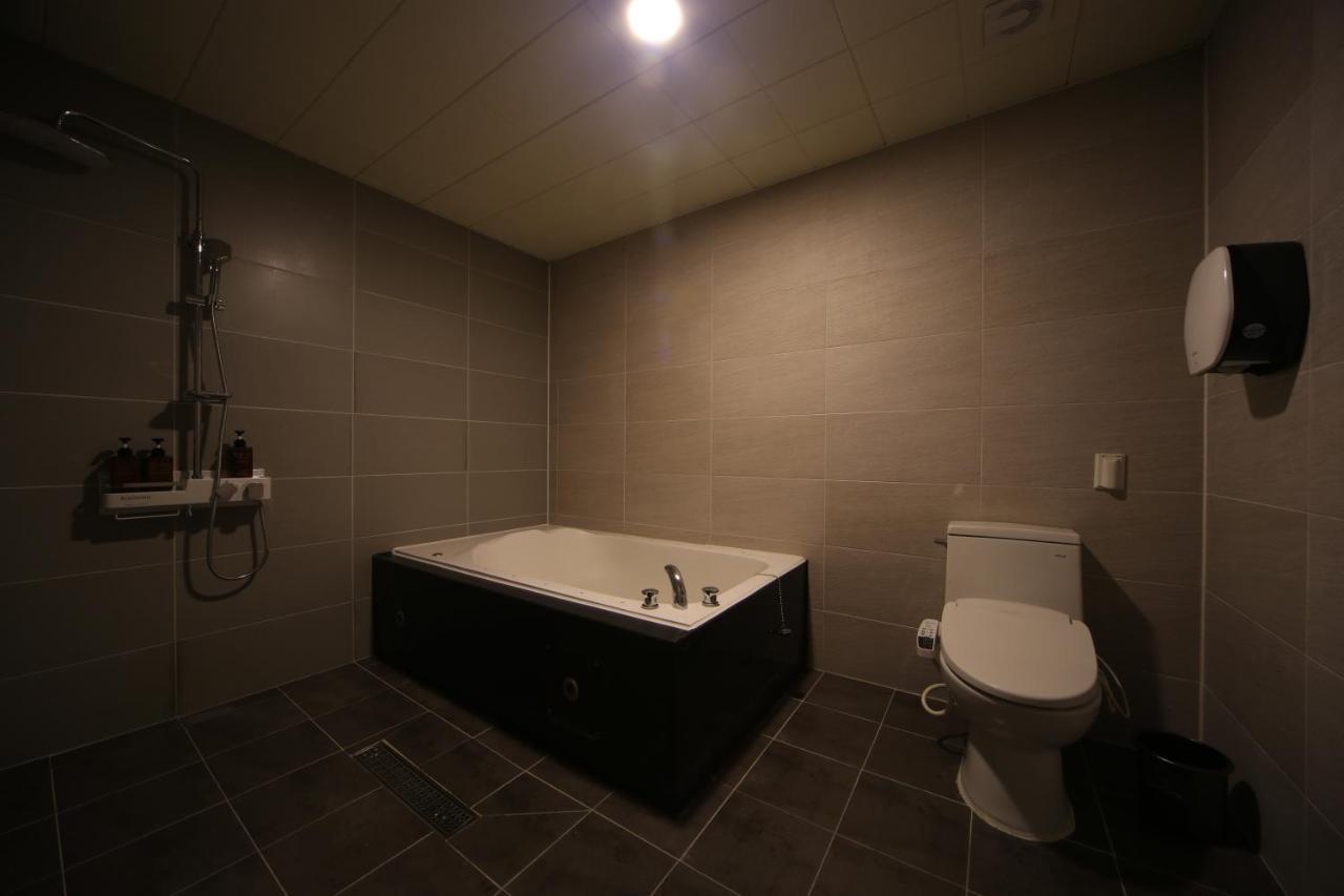 Hotel Yeogiatte Daegu Station Buitenkant foto