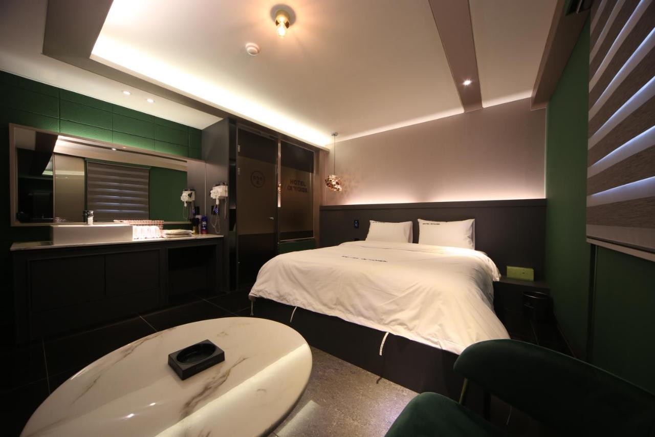 Hotel Yeogiatte Daegu Station Buitenkant foto