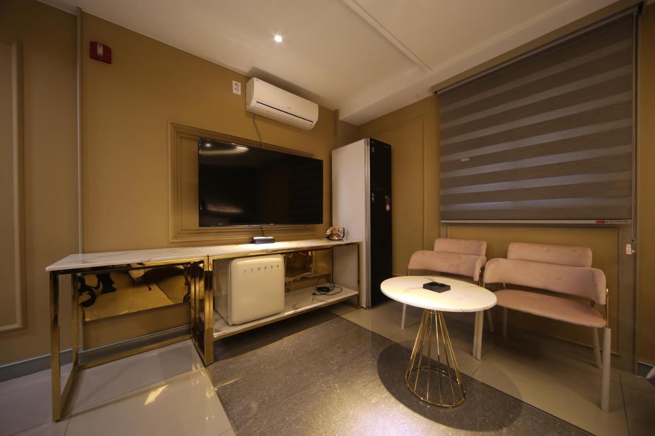 Hotel Yeogiatte Daegu Station Buitenkant foto